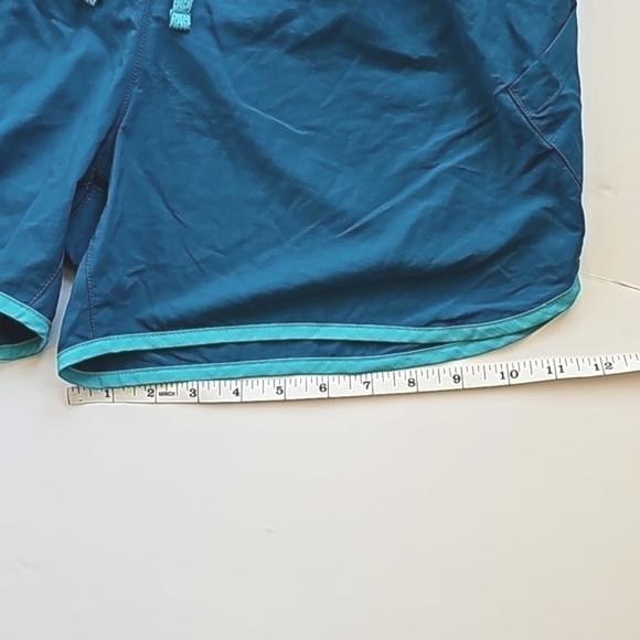 Columbia Womens Teal Blue Nylon Shorts Size Small - Picture 6 of 12